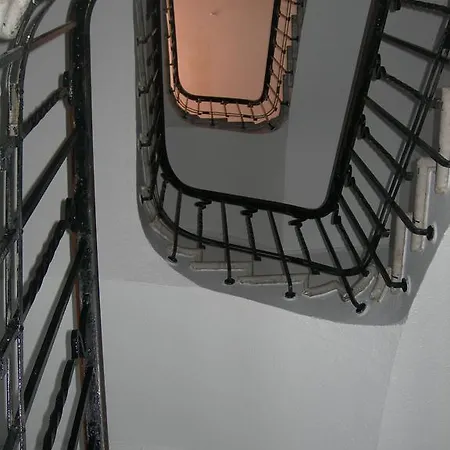 בית הארחה Estefania סלאמנקה